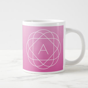 Bloemachtig geometrisch monogram roze gearceerde grote koffiekop