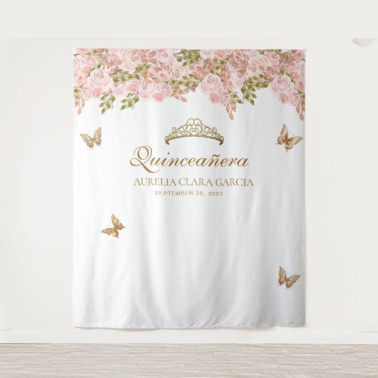 Bloemblush roze goud tiara vlinder quinceañera wandkleed (Voorkant)