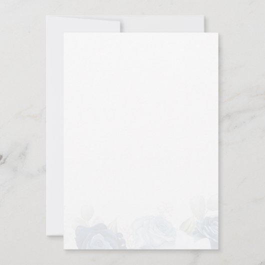 Bloemen 80ste verjaardag Dusty Blue Script Party Kaart (Achterkant)