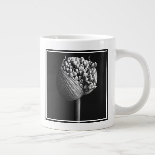 Bloemen | B&W Allium Flower Bud Grote Koffiekop (Rechts)