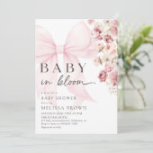 Bloemen Baby in Bloom Bow Baby shower Uitnodiging (Staand voorkant)