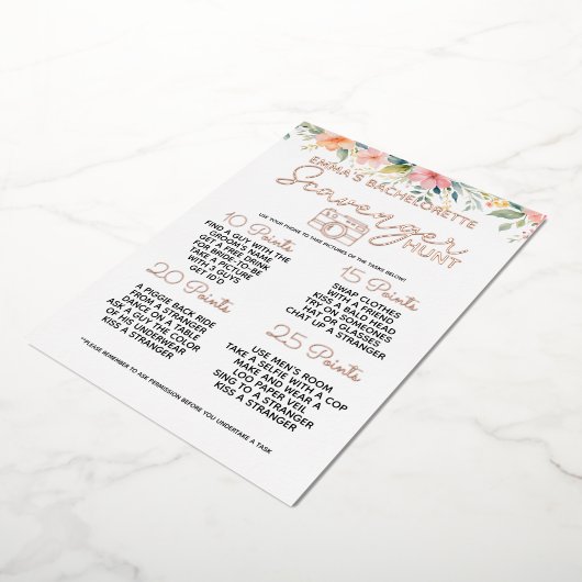Bloemen Bachelorette Scavenger Hunt Game Bridal Folie Uitnodiging (Gedraaid)