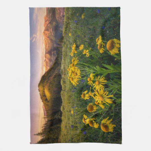 Bloemen | Bergbeemdommen Butte Colorado Theedoek (Verticaal)