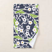 Bloemen, bladeren, wijnstokken, blauw van de marin bad handdoek (Handdoek)