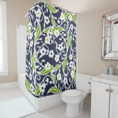 Bloemen, bladeren, wijnstokken, blauw van de marin douchegordijn (In situ)