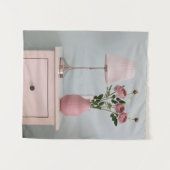 Bloemen | Bleke roze rozen op de nachtstand Wandkleed (Voorkant (horizontaal))