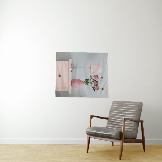 Bloemen | Bleke roze rozen op de nachtstand Wandkleed (In Situ (horizontaal))