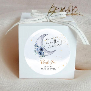 Bloemen boven de maan Baby shower Ronde Sticker