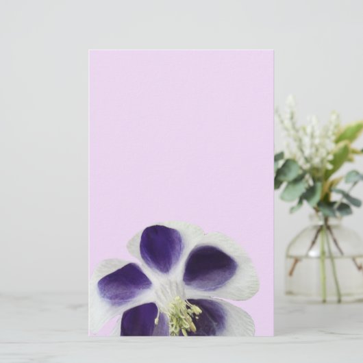 Bloemen briefpapier, paarse en witte bloesem briefpapier (Staand voorkant)