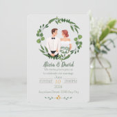 Bloemen bruiloft uitnodiging met bruid en bruidego (Staand voorkant)