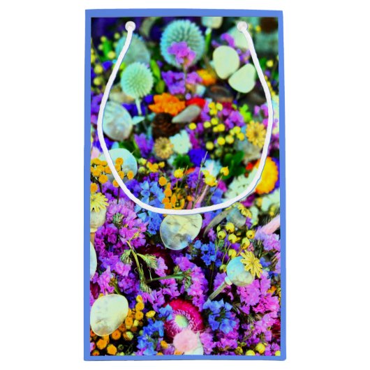 Bloemen collage kleurrijk klein cadeauzakje (Achterkant)