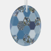 Bloemen, denim patchwork: blauw patroon. glas ornament (Voorkant Rechts)