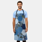 Bloemen, denim patchwork: blauw patroon. schort (Gedragen)