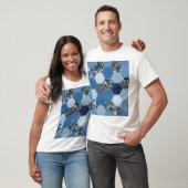 Bloemen, denim patchwork: blauw patroon. t-shirt (Unisex)