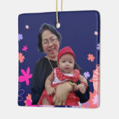 Bloemen eerste kerst als oma keramisch ornament (Links)