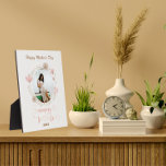 Bloemen Eerste Moederdag mama om te zijn Foto Fotoplaat<br><div class="desc">Eerste Moederdag als een gepersonaliseerde foto cadeau voor zwangere moeders, moeders op Moederdag of moeders verjaardag of nieuwe moeder of aanstaande moeder. Voeg een van je favoriete foto's van je vrouw, moeder, baby/kinder/huisdieren/familie/paar/bruiloft foto's toe aan de roos gouden bloemachtergrond. Je kunt in de hele lijst een voorbeeld van je creatie...</div>