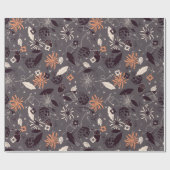 Bloemen, eikels, dennenkegels, sterren op grijs cadeaupapier (Vlak)