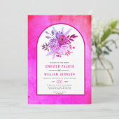 Bloemen en boogmagenta roze bruiloft kaart (Staand voorkant)