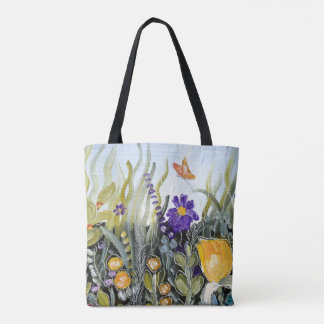 Bloemen en canvas tas van het vlinderontwerp.