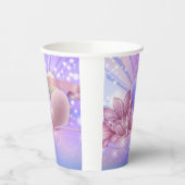 Bloemen en eieren op een kleurrijke pastelachtergr papieren bekers (Links)