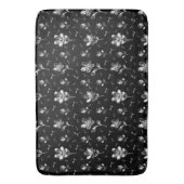 Bloemen en gebladerte zwarte en zilveren bloem badmat (Voorkant Verticaal)