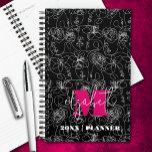 Bloemen en gezichten monogram planner<br><div class="desc">Deze gepersonaliseerde planner bevat uw monogram en voornaam in chique letters op een achtergrond van een schets van bloemen en gezichten op zwart,  of elke kleur die u kiest met behulp van onze bewerkingstools. Ideaal voor jezelf of een geweldig cadeau voor elke gelegenheid.</div>