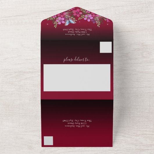 Bloemen en vlinder Quinceanera Burgundy All In One Uitnodiging (Buitenkant)