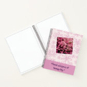 Bloemen fluisteren van rust - Roze Bloem Notitieboek (Binnen)