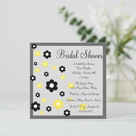 Bloemen Geel & Grijs Bruids Douche Uitnodiging (Staand voorkant)