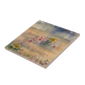 Bloemen geel in een veld rokerblauwe hemelkunst tegeltje (Zijkant)