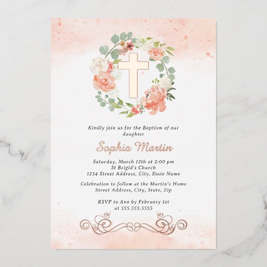 Bloemen Glanzende Gouden Kruis Perzik Krans Meisje Folie Uitnodiging (Voorkant)