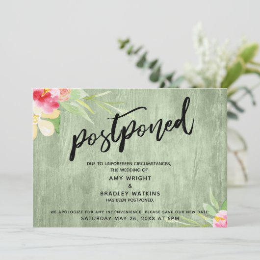 Bloemen groen hout handschrift uitgesteld bruiloft kaart (Staand voorkant)