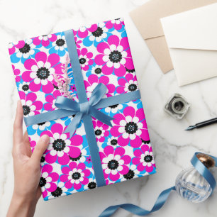 Bloemen helder neonpatroon helder karmozijnrood en cadeaupapier