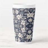 Bloemen in blauw latte mok (Voorkant)