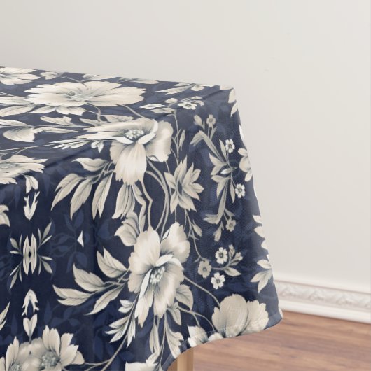 Bloemen in blauw tafelkleed (Voorbeeld)