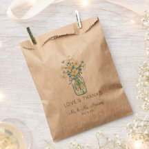 Bloemen in een rustieke stenen pot Favor