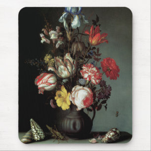 Bloemen in een vaas met schelpen en insecten muismat