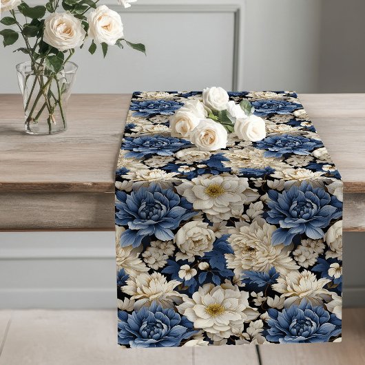 Bloemen in marineblauw Elegante tafeldecoratie lop Lange Tafelloper