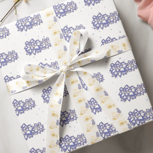 Bloemen in paarse kleur met gouden omtrek AOP Cadeaupapier