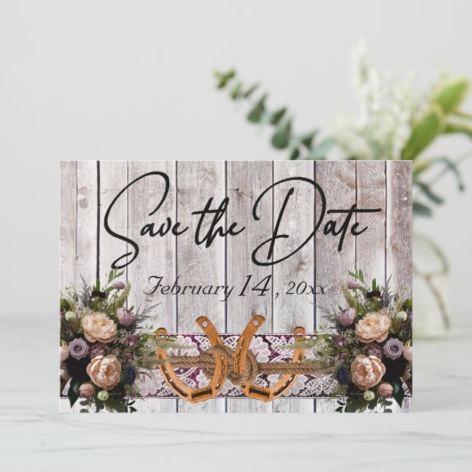 Bloemen, Kant & Hoefijzers Paarse lint bruiloft Save The Date (Staand voorkant)