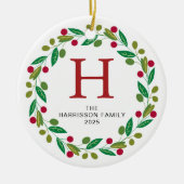 Bloemen Kerst Krans Monogrammed Familie Foto Keramisch Ornament (Voorkant)