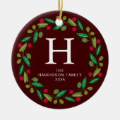 Bloemen Kerst Krans Monogrammed Familie Foto Keramisch Ornament (Voorkant)
