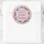 Bloemen krans boek behoort tot aangepaste naam ber ronde sticker (Tas)