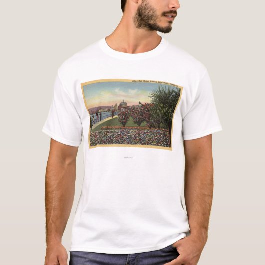 Bloemen langs East Ocean Avenue T-shirt (Voorkant)