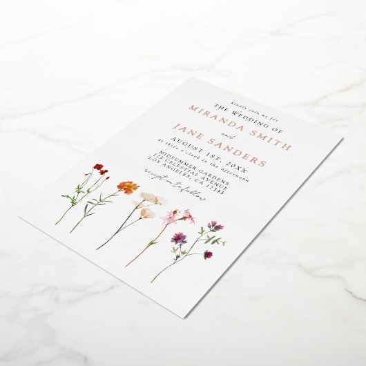 Bloemen Lesbische bruiloft Folie Uitnodiging (Gedraaid)