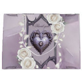 Bloemen lijst met een hart en witte rozen groot cadeauzakje (Voorkant)