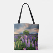 Bloemen | Lupine Field in Nieuw-Zeeland Tote Bag (Achterkant)