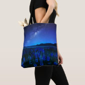 Bloemen | Lupines bloeien bij het Night Lake Tekap Tote Bag (Dichtbij)