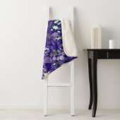 Bloemen met een elegante en mysterieuze sfeer sherpa deken (In situ)