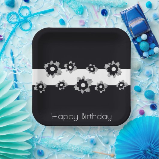 Bloemen met zwart en wit papieren bordje (Feest)